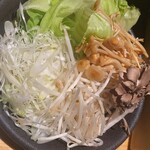 Shabushabu Onyasai - キノコもいっぱい貰います