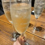 Kurafuto Bi-Ru Tappu Guriru Ando Kicchin - 最初の乾杯の食前酒