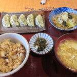 好福茶 - 台湾油飯と蒸し餃子　850円