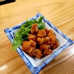 Sakana Yakimono Ippin Entake - 鶏軟骨の唐揚げ 360円