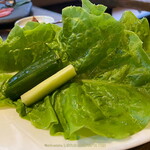 炭火焼肉 日本橋イタダキ - サンチェ