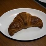 ベーカリー ナサン - クロワッサン(150円)