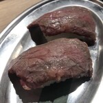 タレ焼肉、塩ホルモン。まるきん食堂 - 