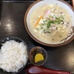 Washokuya Nakani-Shi - 豚汁定食　７００円