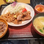 大戸屋 - 豚肩ロースの生姜焼き定食少なめ￥1,170 たっぷり野菜の麦みそ汁￥200