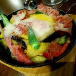 クッチーナ フェリーチェ タク - 旬の野菜と生ハムのビスマルク風