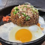 甘藍屋 - 鉄板黒チャーハン