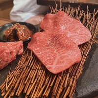 炭火焼肉 日本橋イタダキ - 