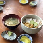 正立食堂 - ウニホタテ丼