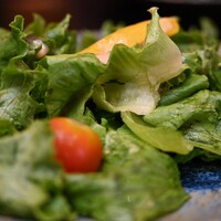 日本橋 やぶ久 - 新鮮な野菜サラダにドレッシングがいい