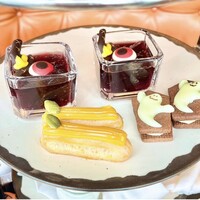 ザ タヴァン グリル＆ラウンジ - 