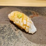 鮨 無垢/鮨 白銀 - クエの蒸し寿司