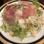 M＆C Cafe 丸の内オアゾ - セットのサラダ