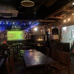 THE SHACK - 内観