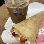 ディッパーダン - いちごクレープ♡♡(o^^o)
            アイスコーヒー100円
            