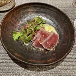 sardexka - 梨瓜 まぐろの塩漬けを藁焼きしたもの