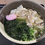 Sakurajimasabisueriakudarisenshoppingukona - 黒豚肉そば（680円）