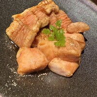 黒毛和牛焼肉 虎斑 北新地店 - 