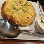 ビストロ ル フルール - ベーコンとじゃが芋のオムレツ　アイオリソース