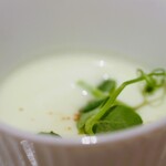 アピシウス - アミューズ：枝豆スープ