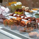 アピシウス - 美味なミニャルディーズの数々