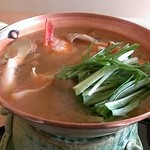 札幌 なだ万雅殿 - えび味噌スープ鍋