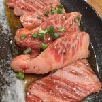 焼肉ホルモン ぶんぶく苑 - 