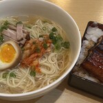 まるまつラーメン - サイズ感