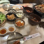 赤坂韓国料理・焼肉 兄夫食堂 - 