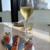 ベージュ アラン・デュカス 東京 - 