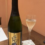 やす多” - スパークリングワイン