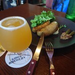 GORA BREWERY & GRILL - 自家製ソーセージ　鶏と紫蘇、豚とキムチ