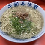 Ganso Nagahamaya - ラーメン¥550 ベタナマ