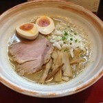 麺屋 むどう - 煮干し麺（750円）＋味玉（100円）