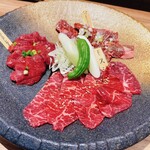 YAKINIKU HUJITORA - 