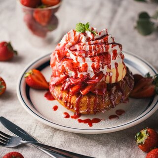 外はカリッと、中はふんわり！人気のパンケーキをぜひ♪