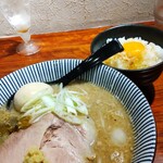 灼味噌らーめん 八堂八 - ランチセット 1150円、味玉 150円