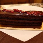 ラ･メゾン･デュ･ショコラ 丸の内店 - アントゥルメ　サルバ