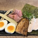 淡麗拉麺 志おん 淵野辺本店 - 