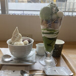 Nanazu Gurin Thi - 抹茶白玉パフェ ¥1,000-(税込)※左側はソフトクリーム餡蜜¥700-(税込)