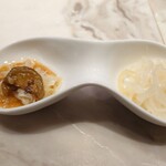 MASA’S KITCHEN - セットの前菜（クラゲと大根　ナス揚）