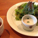 Roku mi - 豆乳スープとサラダ