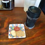 麺屋いちびり - 梅・生姜・字加瀬魚粉・自家製イリコ出汁醤油