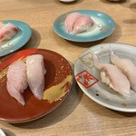 回転寿司 鮮 - まだい　こち　かさご　すずき