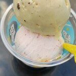 サーティワンアイスクリーム - レギュラーカップのダブル