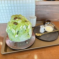 チーズ家 Quelle - 西尾抹茶の金時豆白玉だんご *温かいほうじ茶付き