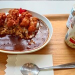 洋食屋HALO ハロー - 鶏の唐揚げカレーとノンアルビール
