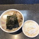 らーめん楓 - らーめん1250円+味玉150円+ごはん小150円