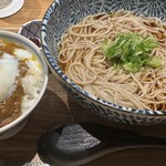 そばまえ粋玄 - ランチ限定: キーマカレーと十割蕎麦（冷やしぶっかけ）