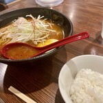 麺処 メディスン麺 - 辛麺と小ライス